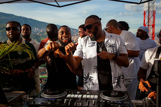 SUN & SOUND COMUNA 13 DAY PARTY : HIPHOP - SOCA - AFROBEATS
